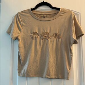 🌞A Charlotte russe cropped Flower tee